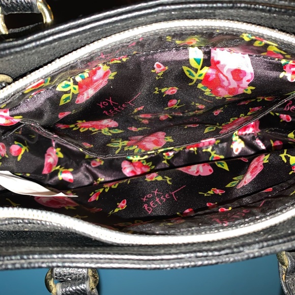 Betsy Johnson Mini Hand Bag - Picture 3 of 3